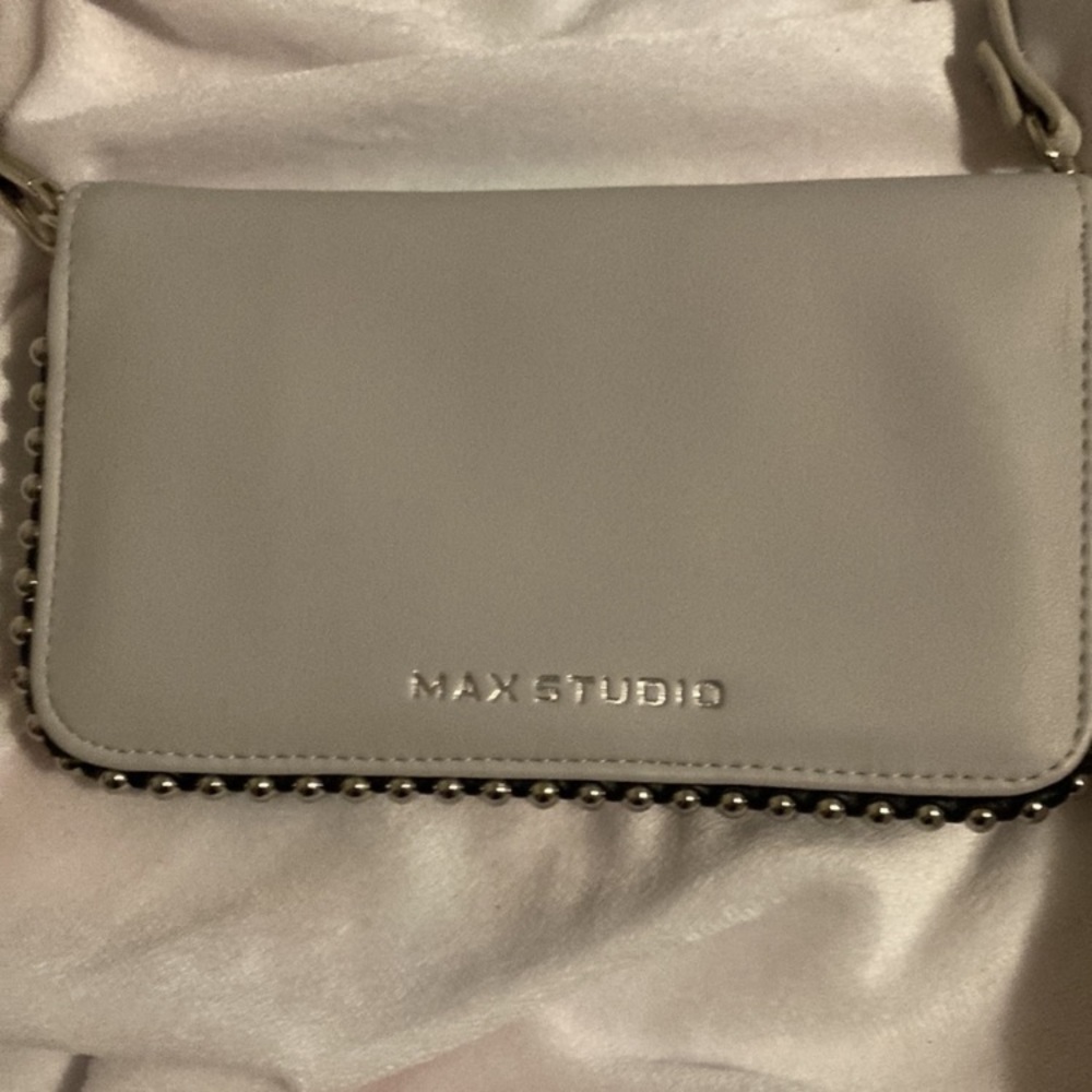 Max Studio Gray Wallet Purse😘